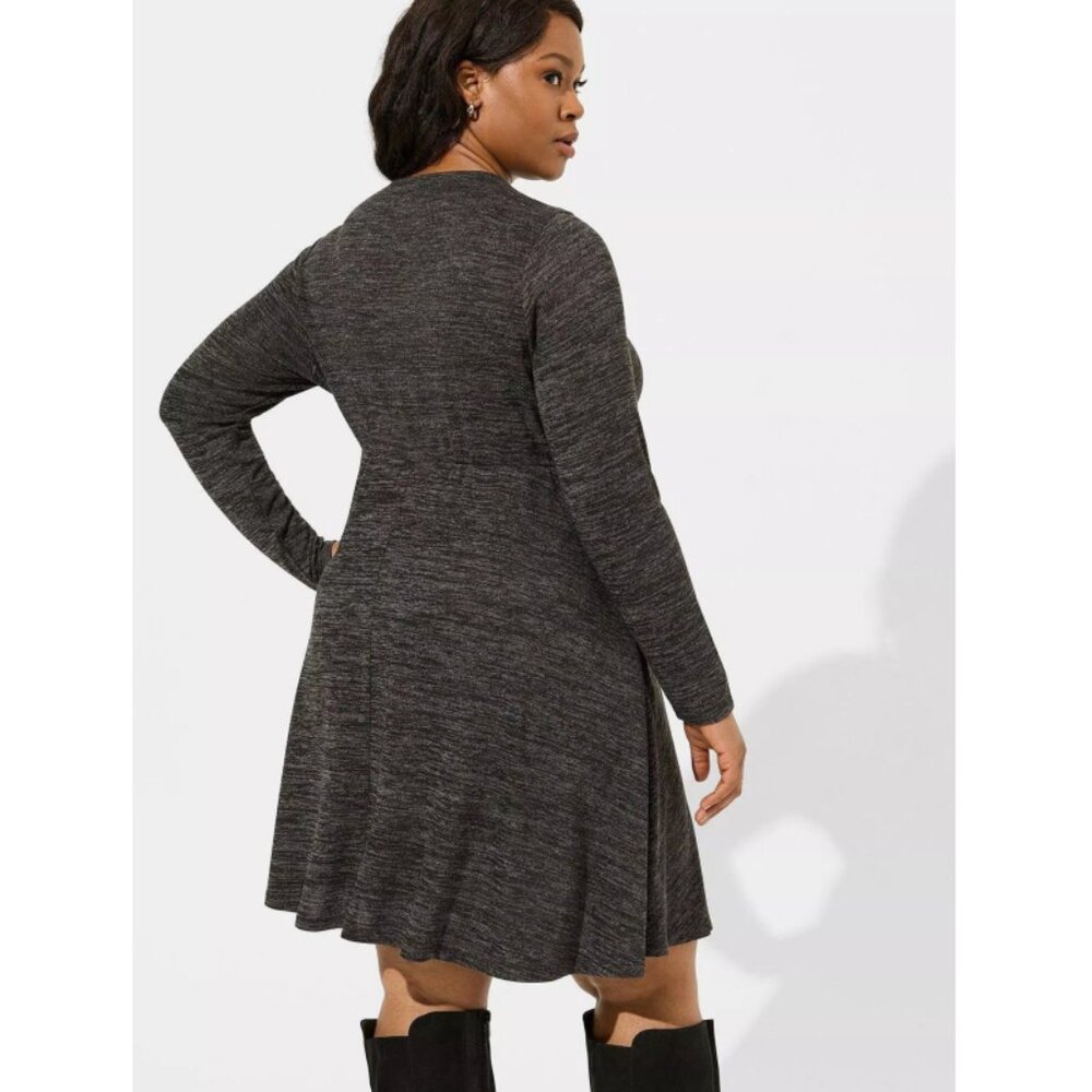 NWT Torrid 2 At The Knee Hacci Faux Wrap Dress 2X 18 20 - Picture 3 of 8